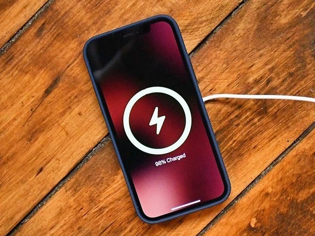 邓州苹果手机维修分享iPhone 12可以随便充电吗 